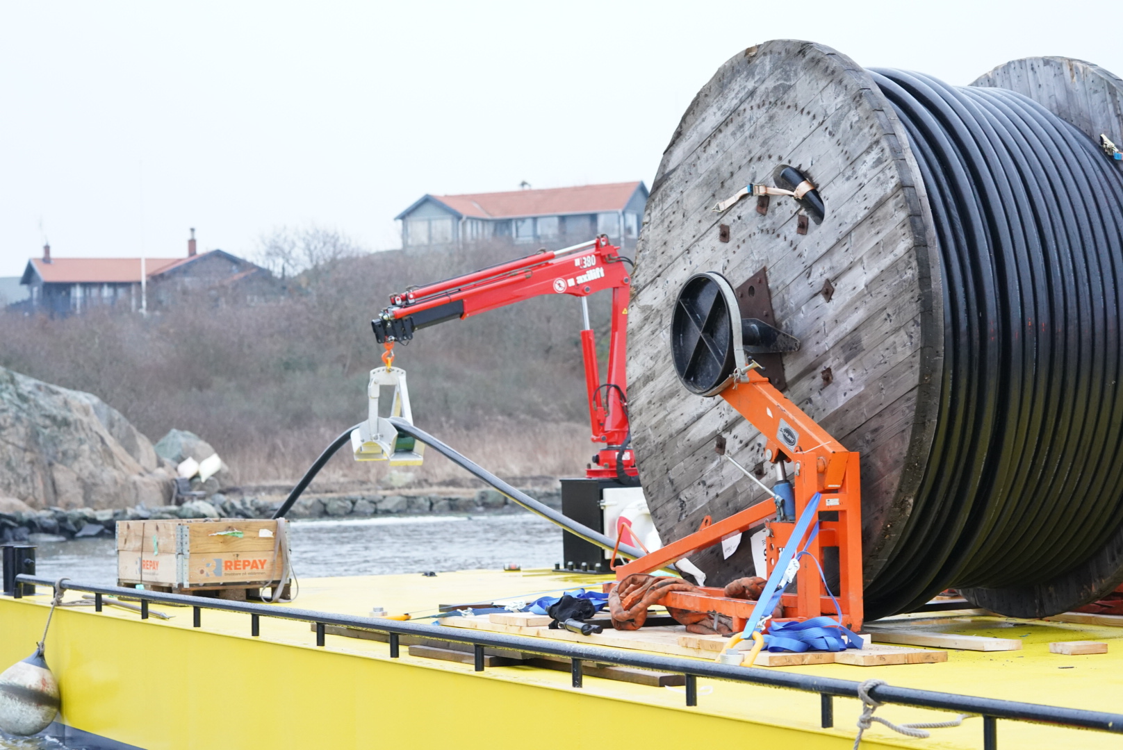 Ellevio lägger sjökabel i Göteborgs skärgård